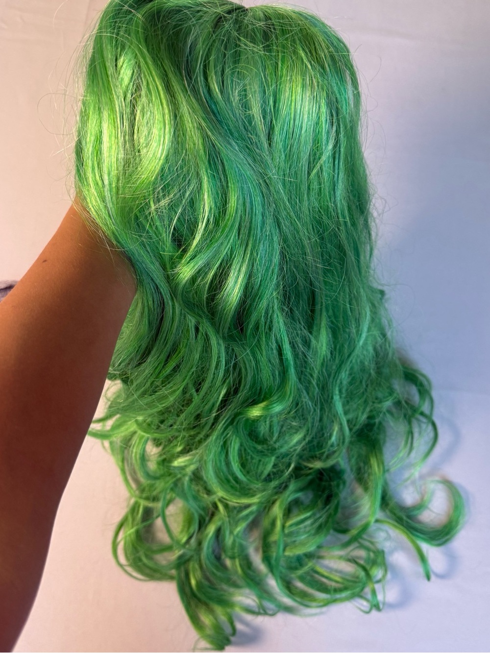 Green Wavy Women's Vibrant Green Wig cosplay